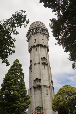 Taranaki travel tips - leaning water tower in Hawera
