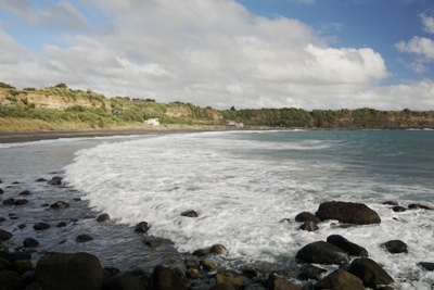 Taranaki travel tips - Surf beach in Opunake on the Surf Highway 45