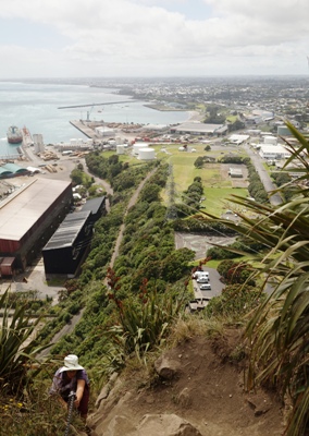 Taranaki travel tips - Paritutu Rock lookout is a very steep track!