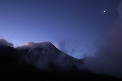 Taranaki travel tips - Mount Taranaki by night