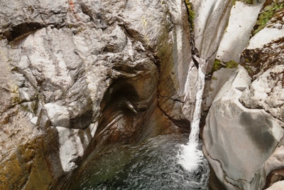 Taranaki travel tips - one of the Wilkie's Pools on Mount Egmont / Taranaki